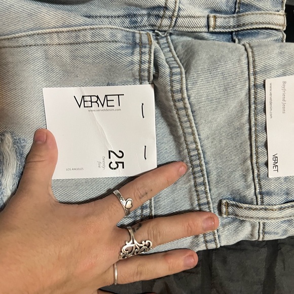 Jeans from a boutique never worn size 25 - Picture 2 of 2